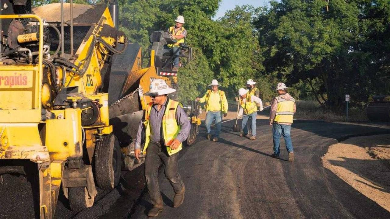 UCPRC researchers paving Levee Road